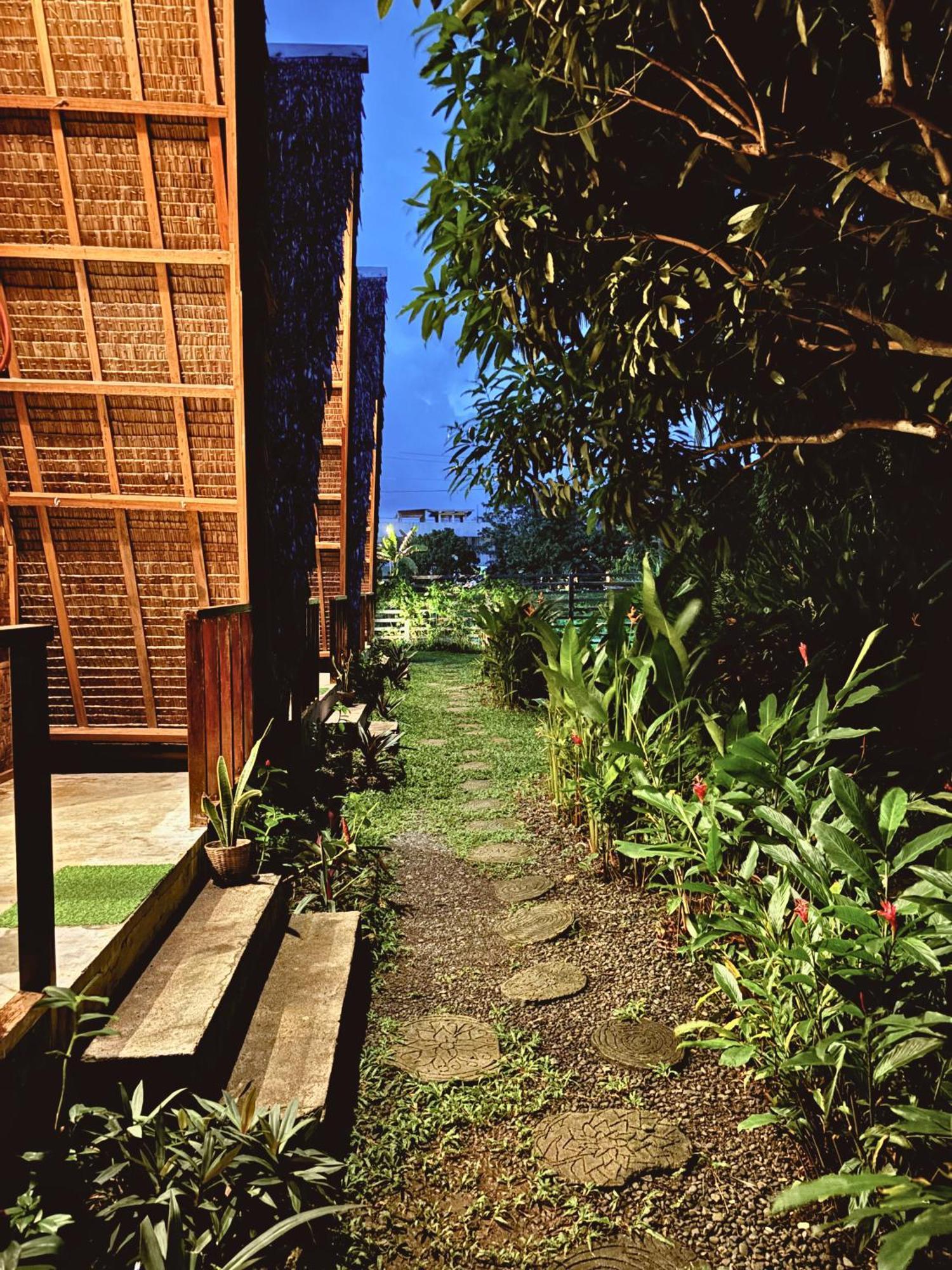 Vila Triangle Palms Siargao General Luna  Exteriér fotografie